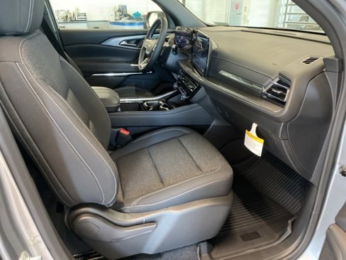 New 2026 Chevrolet Traverse LT w/ LPO, Floor Liner Package image 32