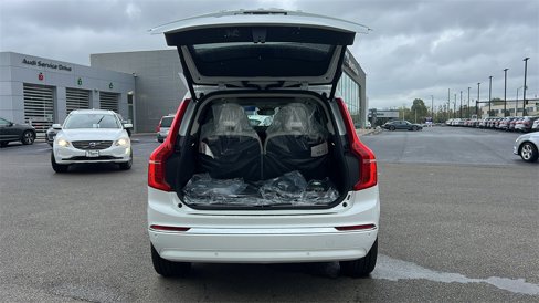 New 2025 Volvo XC90 T8 Plus w/ Protection Package Premier image 33