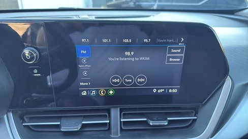 Used 2025 Chevrolet Trax LS image 13