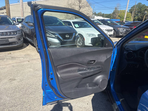 Used 2023 Nissan Kicks S image 8