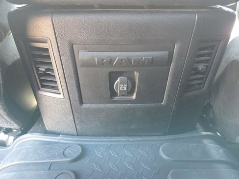 Used 2023 RAM 1500 Classic Warlock image 38