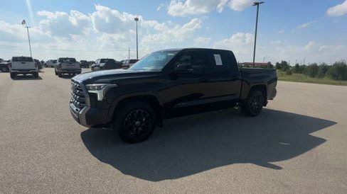 Used 2024 Toyota Tundra Platinum image 4
