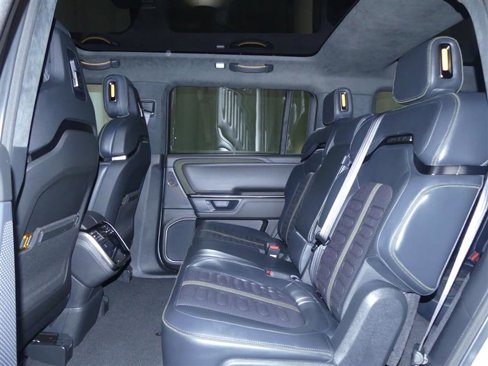 Used 2025 Rivian R1S Adventure image 25