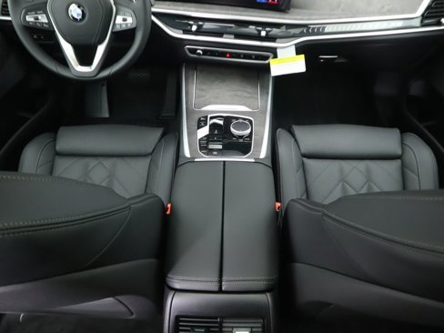 Used 2025 BMW X5 sDrive40i image 17