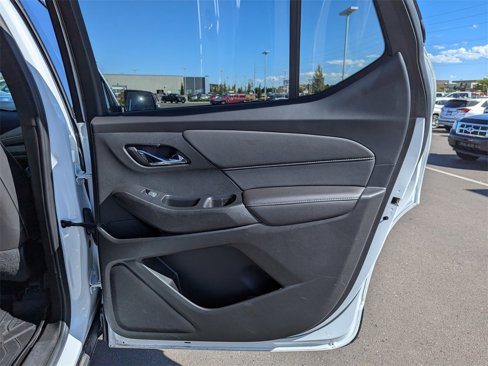Certified 2022 Chevrolet Traverse Premier w/ Redline Edition image 42