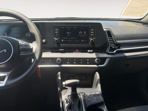 Used 2023 Kia Sportage LX image 11