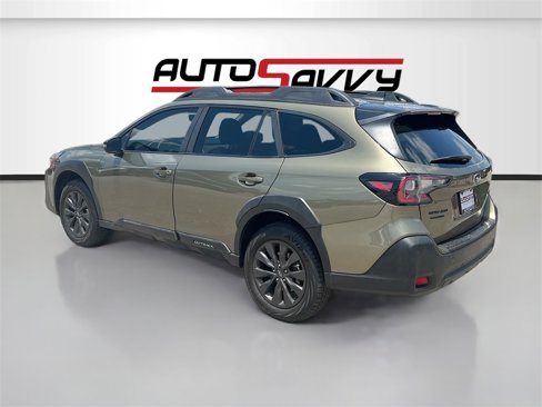 Used 2025 Subaru Outback Onyx Edition image 5