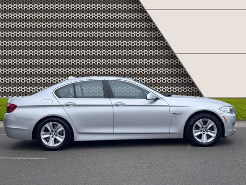 Used 2012 BMW 528i xDrive Sedan image 11