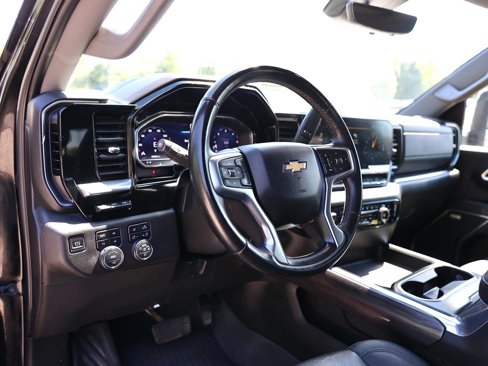 Certified 2024 Chevrolet Silverado 3500 LTZ w/ LTZ Premium Package image 3
