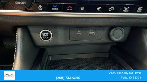 Used 2023 Nissan Rogue SL w/ SL Premium Package image 29