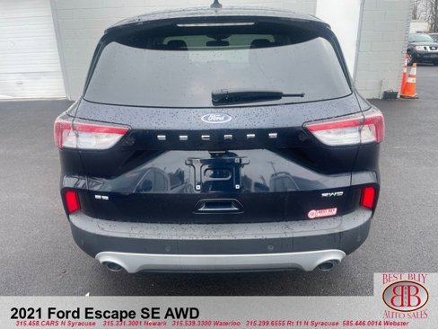 Used 2021 Ford Escape SE w/ Cold Weather Package image 4