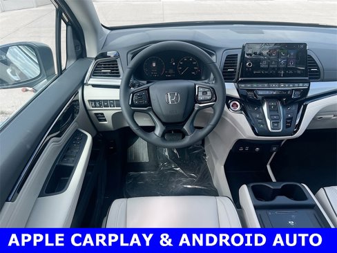 New 2026 Honda Odyssey Touring image 4