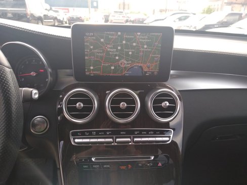 Used 2017 Mercedes-Benz GLC 300 4MATIC image 12