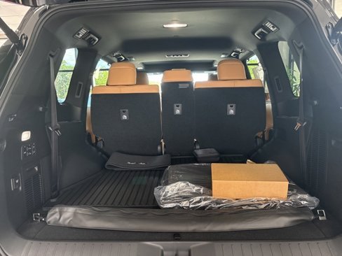 New 2025 Lexus LX 600 4WD w/ Luxury Package image 20
