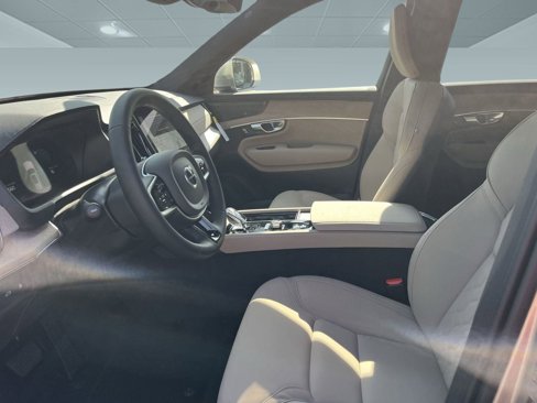 New 2026 Volvo XC90 T8 Plus image 5