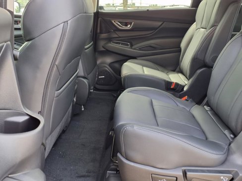 New 2025 Subaru Ascent Limited image 2