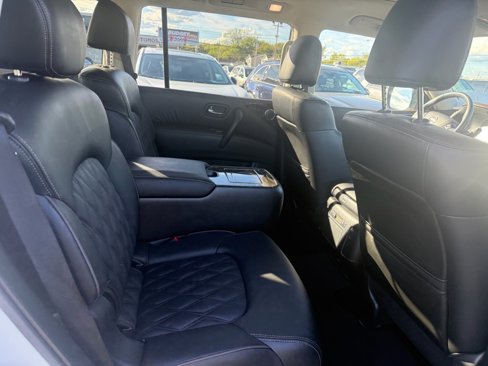 Used 2024 Nissan Armada Platinum w/ Captain's Chairs Package image 15