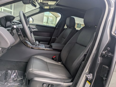 New 2026 Land Rover Range Rover Velar Dynamic SE image 18