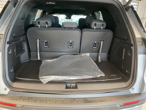 New 2026 Chevrolet Traverse LT w/ Driver Confidence Package image 7