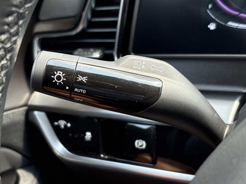 Used 2025 Kia Sportage EX image 26