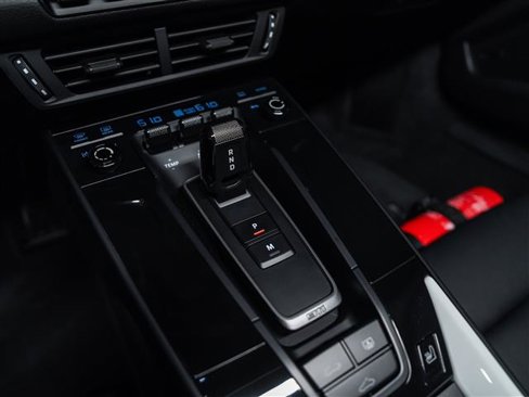 Certified 2025 Porsche 911 Carrera image 25