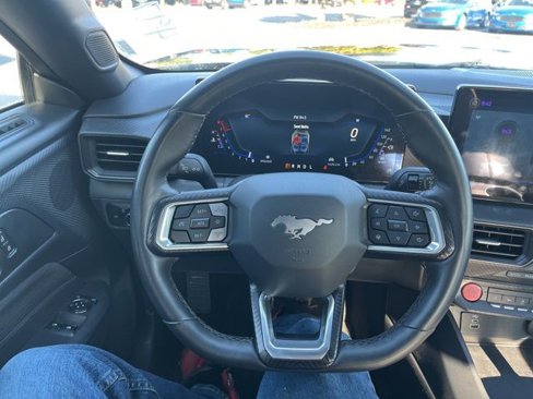 Certified 2024 Ford Mustang Coupe image 23