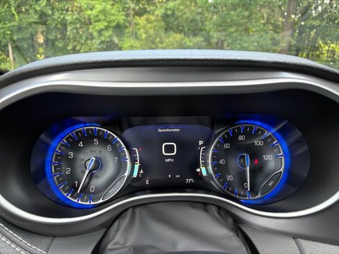 New 2026 Chrysler Pacifica Select image 18