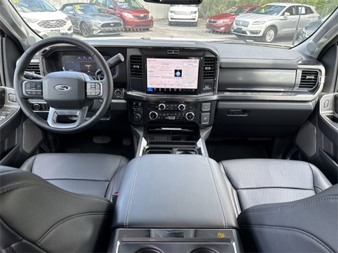 New 2025 Ford F450 Lariat image 10