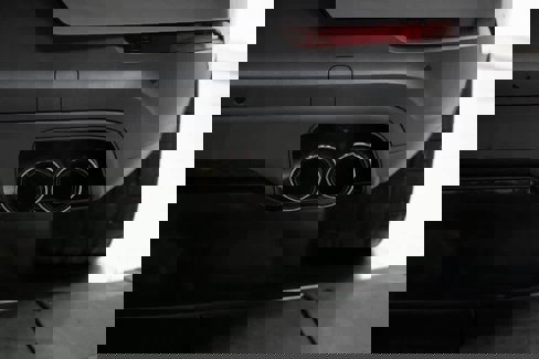 Certified 2025 Porsche Cayenne S image 38