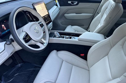 New 2026 Volvo XC60 B5 Ultra w/ Protection Package Premier image 8