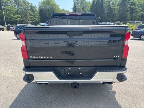 Used 2023 Chevrolet Silverado 1500 LTZ image 10
