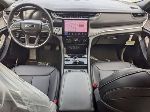 New 2025 Jeep Grand Cherokee L Limited image 14