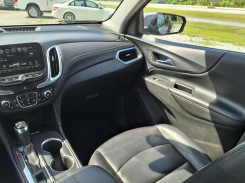 Used 2018 Chevrolet Equinox Premier image 11