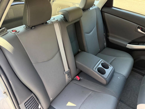 Used 2015 Toyota Prius Four image 14