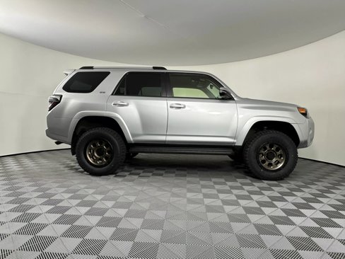 Used 2021 Toyota 4Runner SR5 Premium image 8