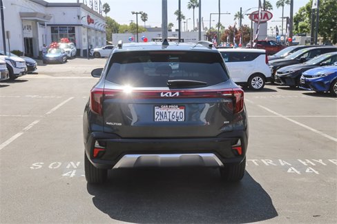 Certified 2024 Kia Seltos EX image 9