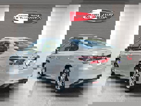 Used 2024 Toyota Camry LE image 8