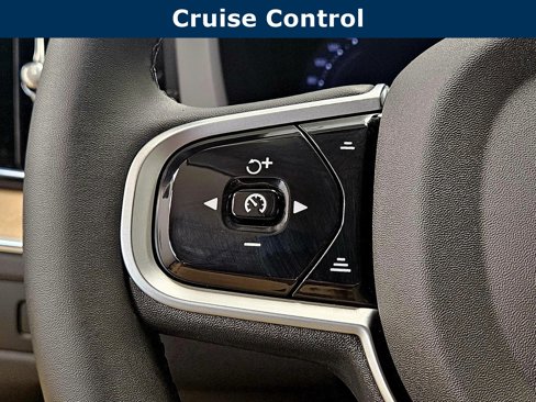 New 2026 Volvo XC60 B5 Ultra w/ Climate Package image 40