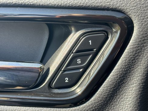 Used 2022 Dodge Durango GT image 32