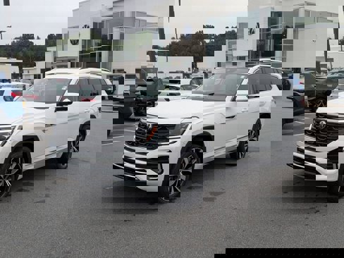 New 2025 Volkswagen Atlas SEL Premium R-Line image 7
