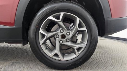Used 2025 Chevrolet Trax LT image 31