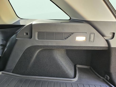 New 2025 Lincoln Nautilus Premier w/ Equipment Group 102A image 29