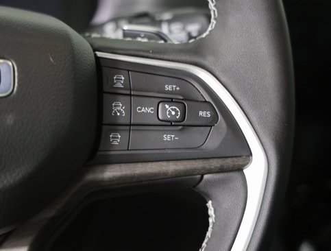 New 2025 Jeep Grand Cherokee L Limited image 17