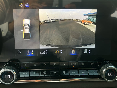 New 2026 Chevrolet Colorado ZR2 w/ Technology Package image 19