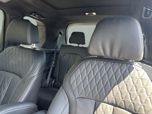 New 2026 BMW X7 M60i image 31