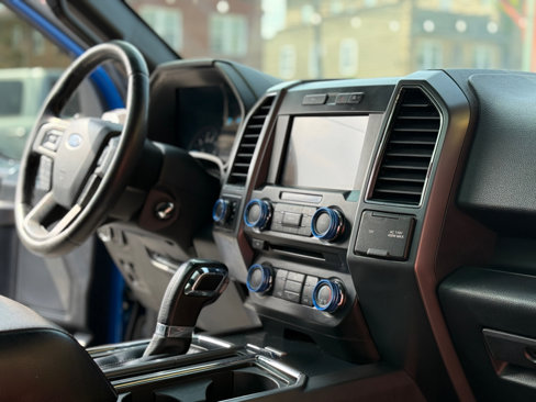 Used 2018 Ford F150 XLT w/ Equipment Group 302A Luxury image 19