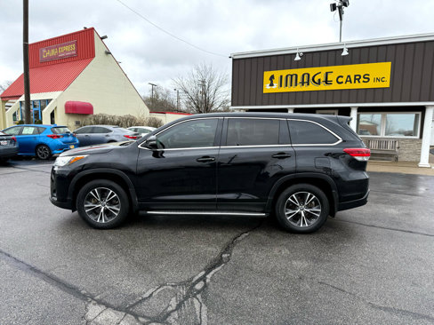 Used 2019 Toyota Highlander LE image 11