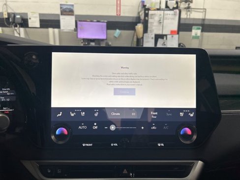 New 2025 Lexus RX 450h AWD w/ Luxury Package image 16