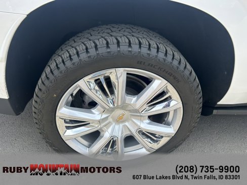 Used 2021 Chevrolet Suburban High Country w/ Premium Package image 27