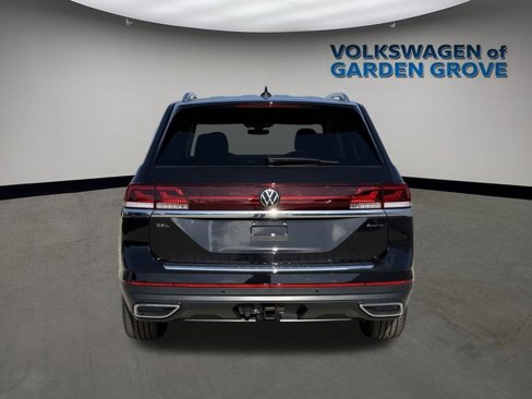 New 2025 Volkswagen Atlas SEL image 9